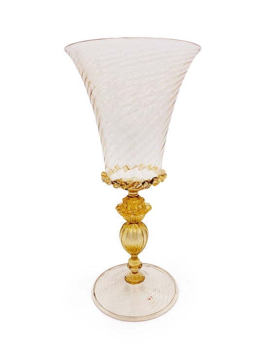 A Murano Bronzo Vase From TAKAYA SATO With A Gold Base, Showcasing High-Quality Craftsmanship On A White Background