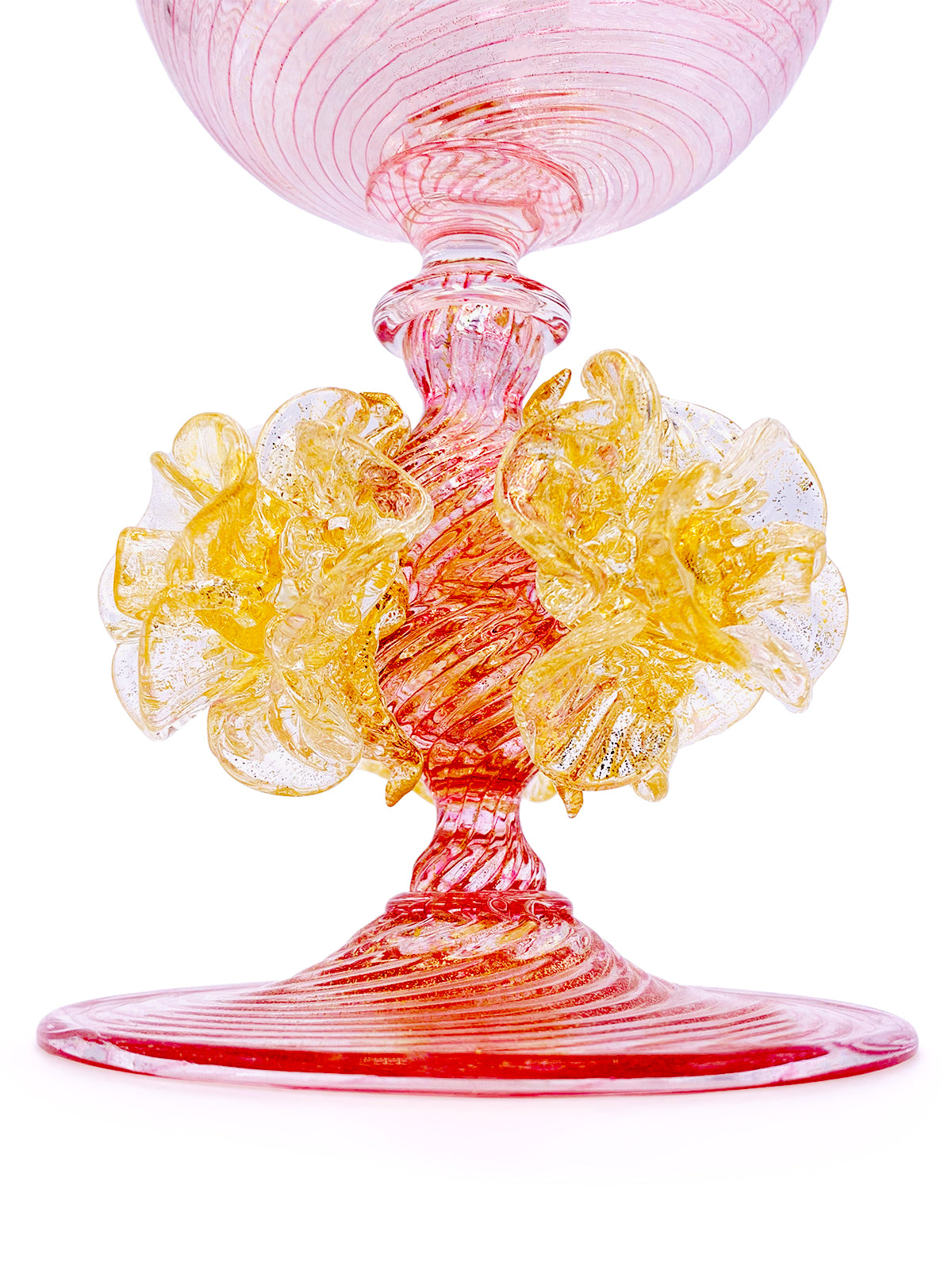 A handcrafted Murano Coppetta Rosa vase from TAKAYASATO.COM with flowers on it.